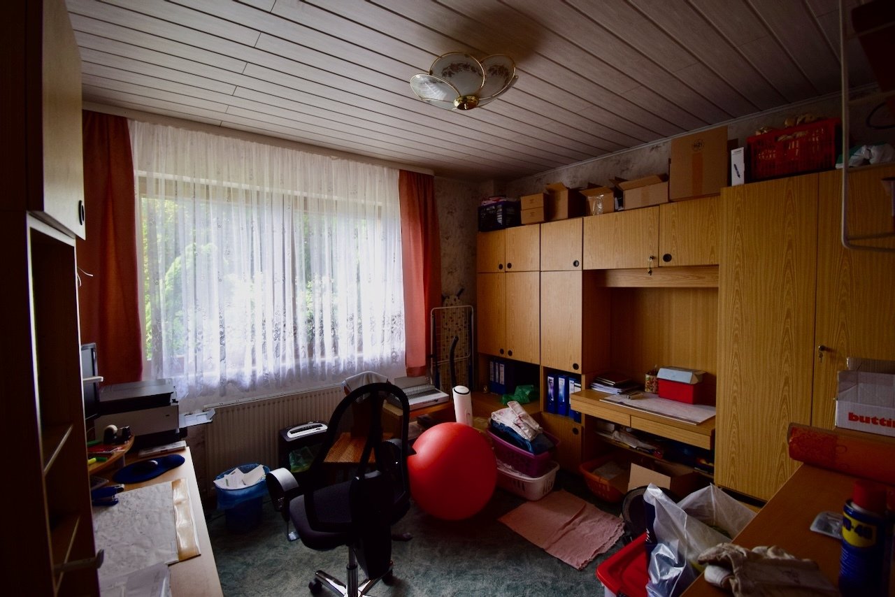 Büro EG